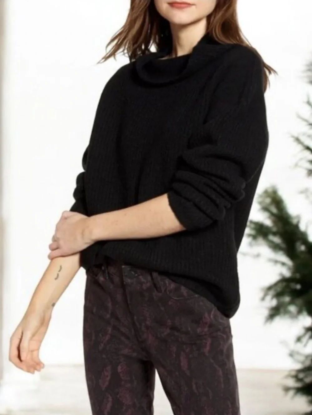 Chelsea 28 Black Funnel Neck Ribbed Sweater Women’s XL